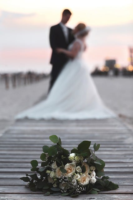 Beach Bride Chic: Selecting Your Perfect Oceanfront Wedding Dress