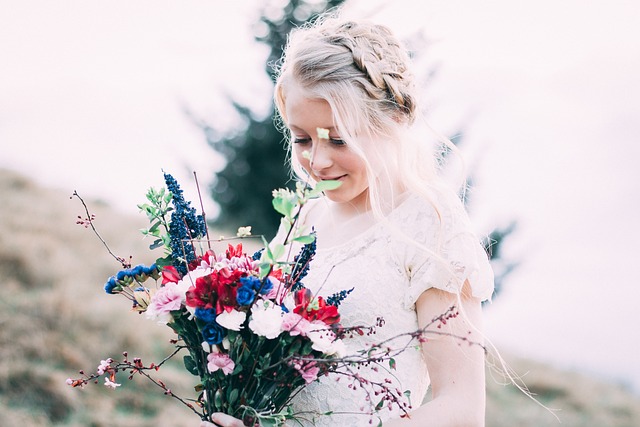 Elegant Essence: Exploring the Timeless Charm of Long-Sleeve Wedding Dresses